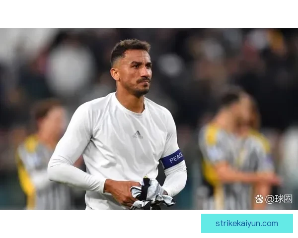 曼联主帅战术风格正逐渐形成，球队竞争力增强备受关注